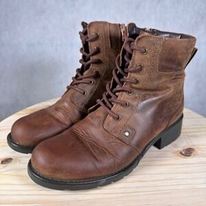 Clarks Women's size 8 Distressed Leather Boots Boots Brown Good Lace Up Side